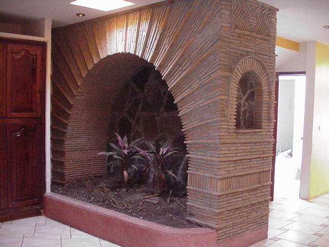 TERMINADO INTERIOR CON FORMA DE  ARCO EN MANZARIN